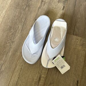 Crocs platform white flip flops